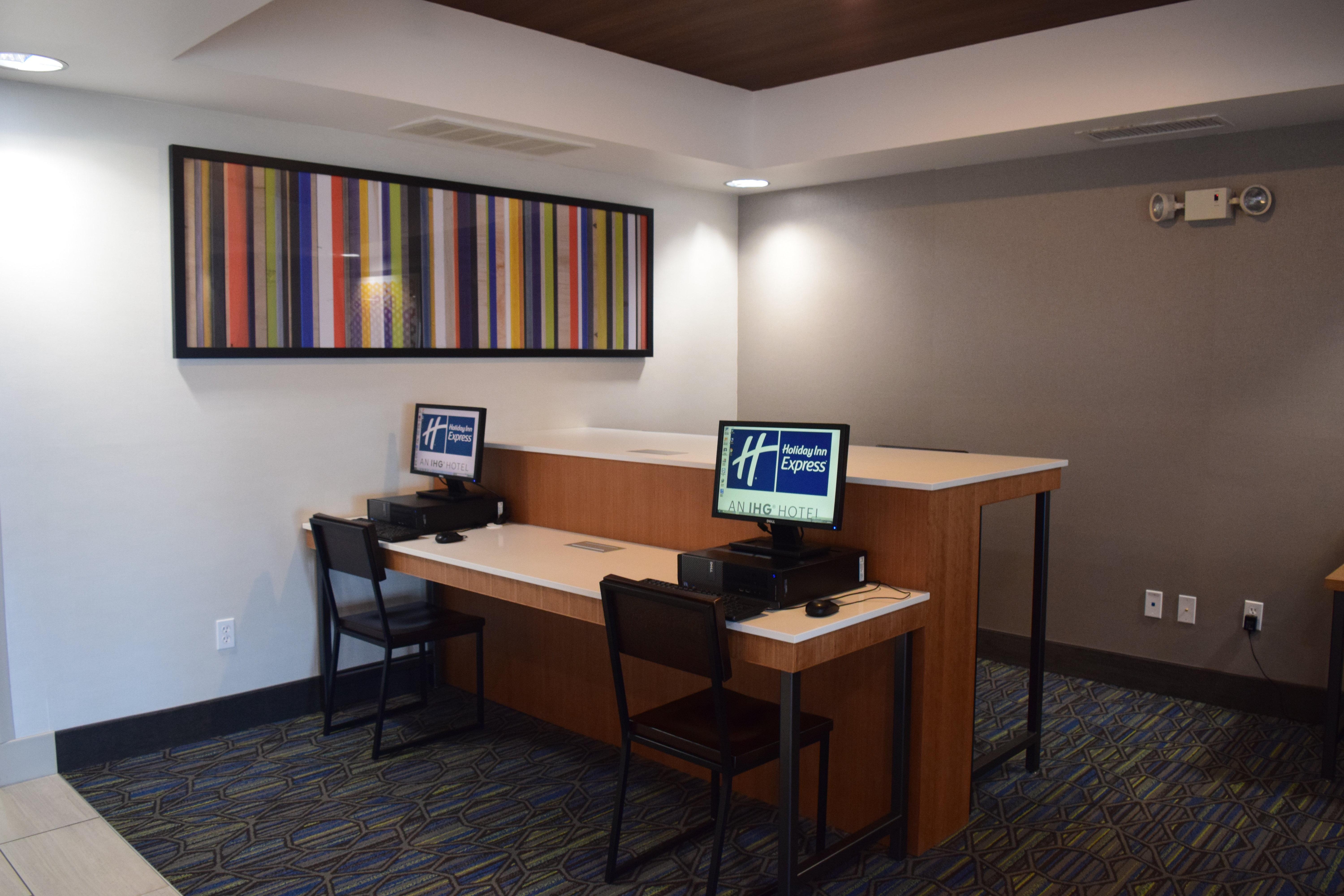 Holiday Inn Express & Suites Sparta Exterior photo