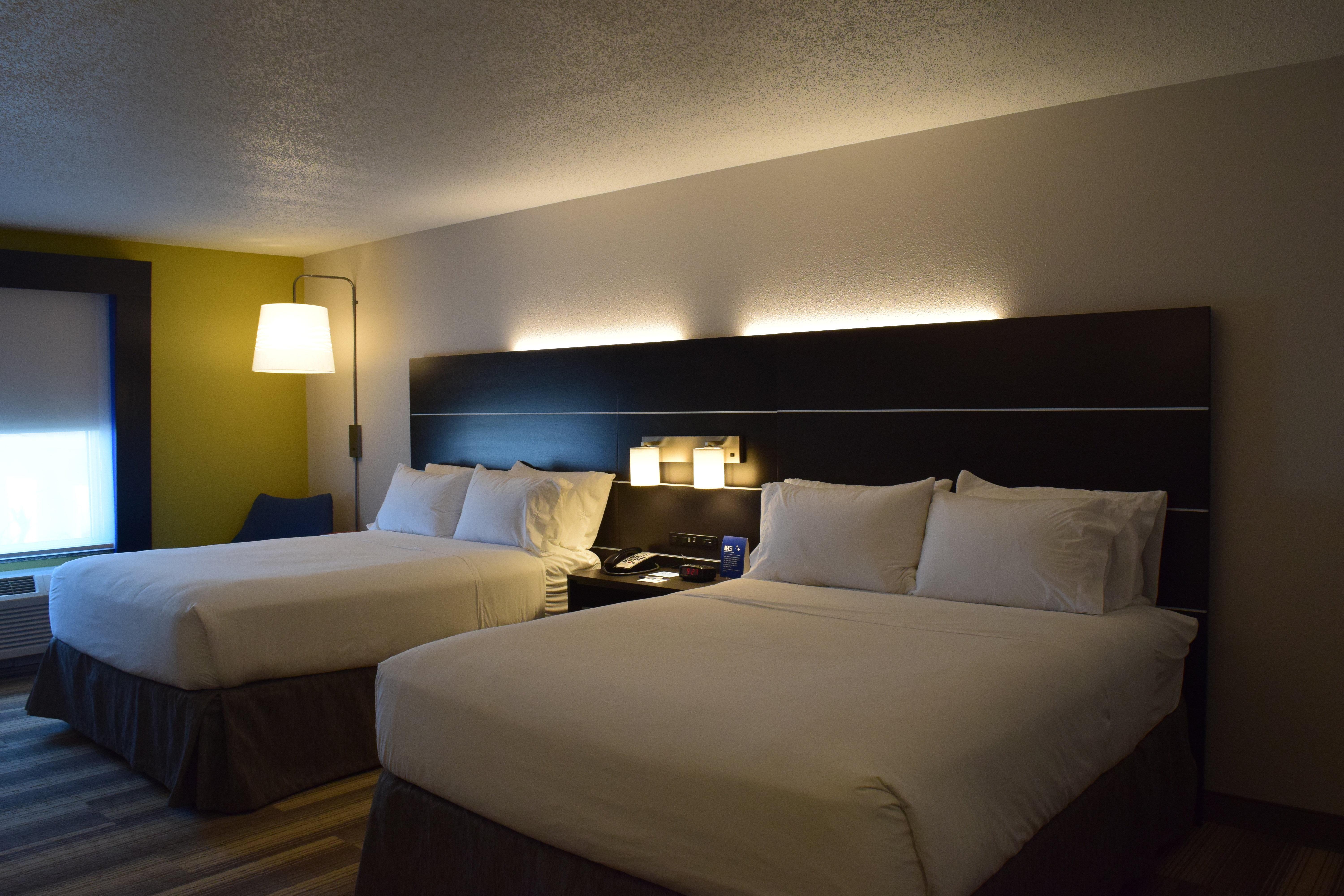 Holiday Inn Express & Suites Sparta Exterior photo