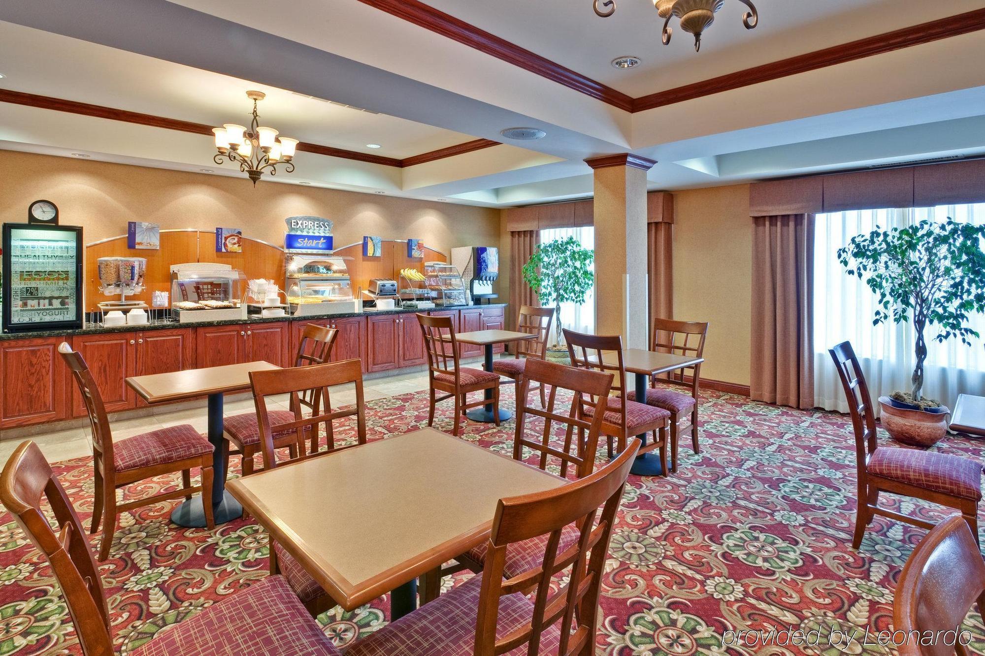 Holiday Inn Express & Suites Sparta Restaurant photo