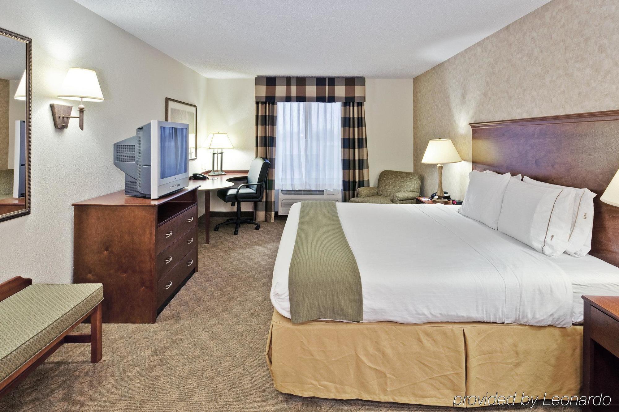 Holiday Inn Express & Suites Sparta Room photo